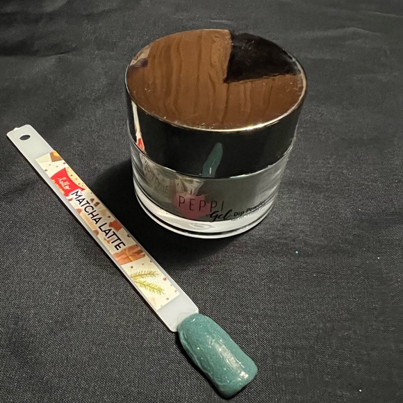 Peppi Gel Dip Powder - Matcha Latte - Picture 1 of 3